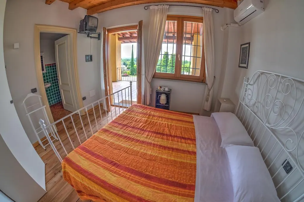 איסאו Agriturismo Villa Antonella 0*,
