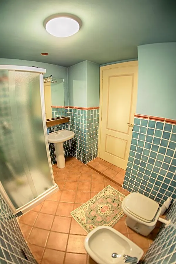 בית חווה איסאו Agriturismo Villa Antonella