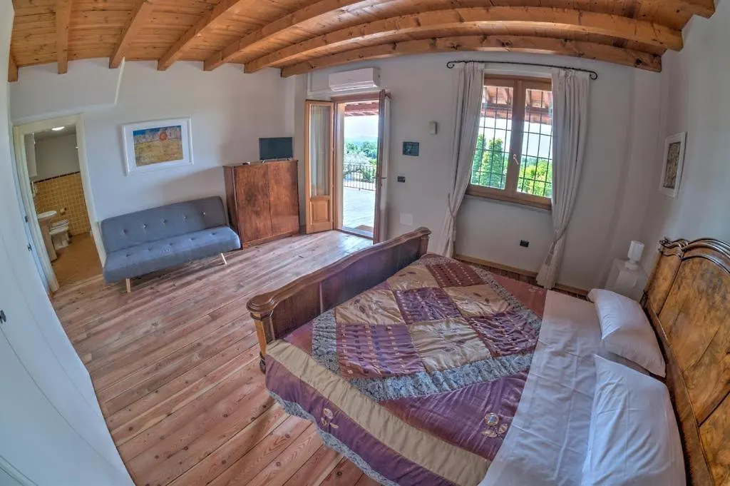 בית חווה איסאו Agriturismo Villa Antonella